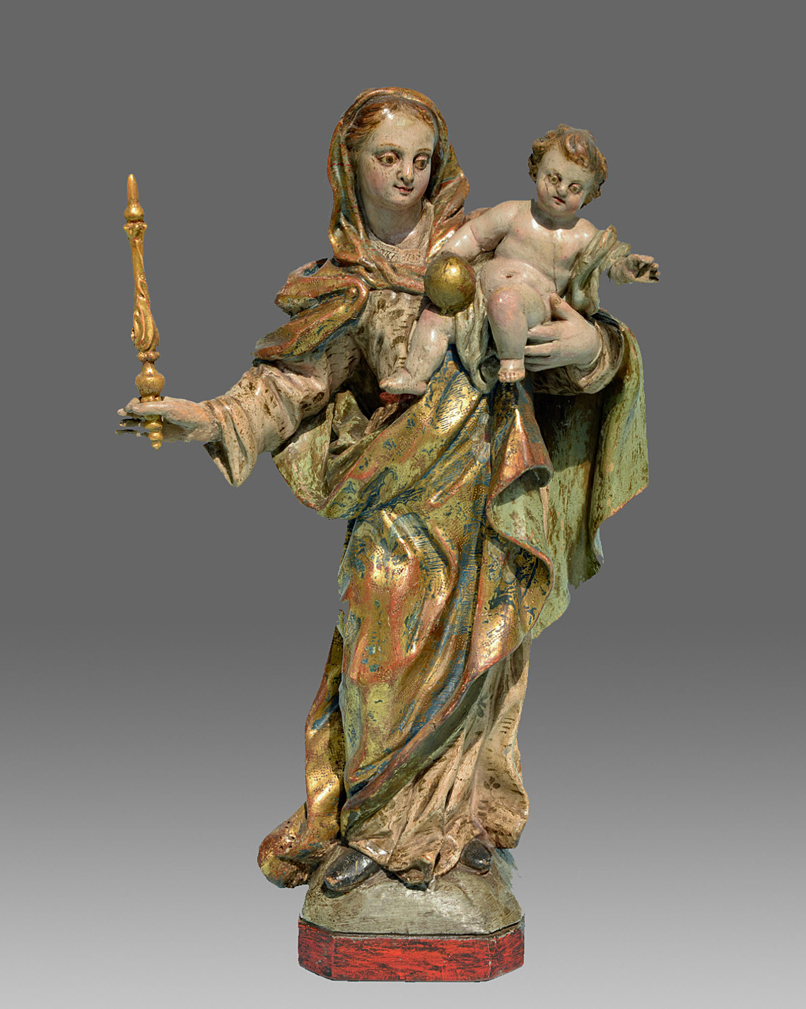 alte antike skulptur gottesmutter mit dem kind um 1730